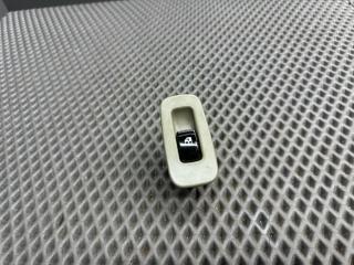 кнопка стеклоподъемника двери передней правой Chevrolet Lacetti 1 поколение J200 2007, 1.6 л., F16D3, бензин, МКПП, 87u - pearl black, седан, передний привод, 621W04790, 612W16200