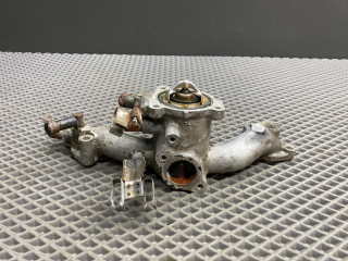 корпус термостата Kia Magentis 1 поколение [рестайлинг] GD 2004, 2.5 л., G6BV, бензин, АКПП, седан, передний привод, 2562037350, 2550037200