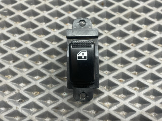 кнопка стеклоподъемника двери задней левой Kia Rio 1 поколение [рестайлинг] DC 2004, 1.5 л., A5D, бензин, АКПП, c5 - diamond silver серебро, универсал, передний привод, 935782D000