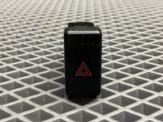 кнопка аварийной сигнализации Mazda 3 1 поколение [рестайлинг] BK 2008, 1.6 л., Z6, бензин, МКПП, 16w, седан, передний привод, BP4K664H0