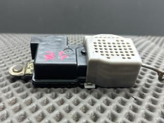 модуль управления двери Kia Magentis 1 поколение GD 2003, 2.5 л., G6BV, бензин, АКПП, 5c - olive green, седан, передний привод, 957303C000