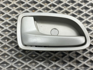 ручка внутренняя задняя левая Kia Rio 1 поколение [рестайлинг] DC 2004, 1.5 л., A5D, бензин, АКПП, c5 - diamond silver серебро, универсал, передний привод, 83610-FD000, 83610FD10008