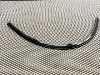 уплотнитель двери Chevrolet Lacetti 1 поколение J200 2008, 1.6 л., F16D3, бензин, МКПП, gge - ярко красный, хетчбэк 5 дв., передний привод, 96548206