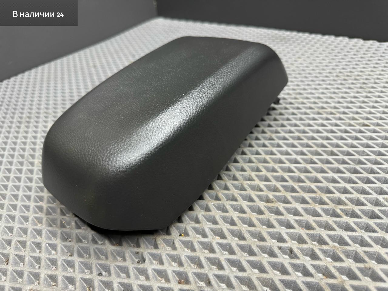 подлокотник Mitsubishi Lancer 9 поколение 2004, 1.3 л., 4G13 (8V), бензин, МКПП, a31a cool silver, седан, передний привод, MR532610 - фото №1