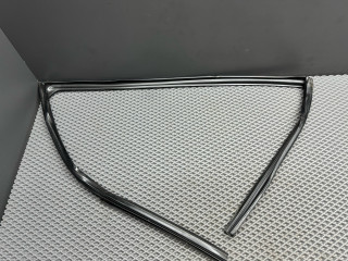 Уплотнитель стекла Honda Accord 7 поколение [рестайлинг] CL7 2008, 2.0 л., K20Z2, бензин, МКПП, b92p - черный, седан, передний привод, 72235SEAG02