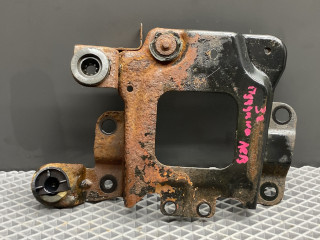 кронштейн (крепление) Mazda 3 1 поколение [рестайлинг] BK 2008, 1.6 л., Z6, бензин, МКПП, 16w, седан, передний привод