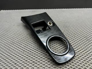 рамка обрамление кулисы Mitsubishi Lancer 9 поколение 2004, 1.3 л., 4G13 (8V), бензин, МКПП, a31a cool silver, седан, передний привод, MR532835