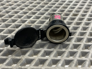 гнездо прикуривателя Chevrolet Lacetti 1 поколение J200 2008, 1.6 л., F16D3, бензин, МКПП, gge - ярко красный, хетчбэк 5 дв., передний привод, 96482587