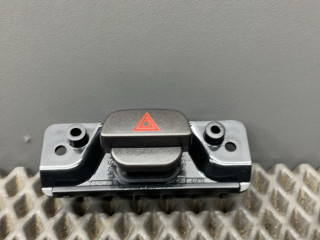 кнопка аварийной сигнализации Ford Fusion 1 поколение [рестайлинг] CBK 2007, 1.4 л., FXJA, бензин, МКПП, хетчбэк 5 дв., передний привод, 4M5T13A350AC