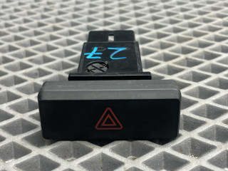 кнопка аварийной сигнализации Kia Rio 1 поколение [рестайлинг] DC 2004, 1.5 л., A5D, бензин, АКПП, c5 - diamond silver серебро, универсал, передний привод, 84776FD000