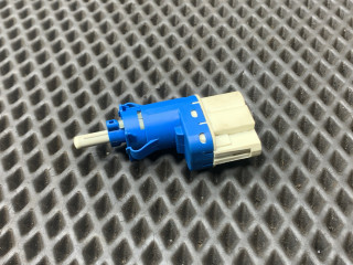 Датчик педали тормоза (лягушка) Ford Fusion 1 поколение [рестайлинг] CBK 2007, 1.4 л., FXJA, бензин, МКПП, хетчбэк 5 дв., передний привод, 4832219