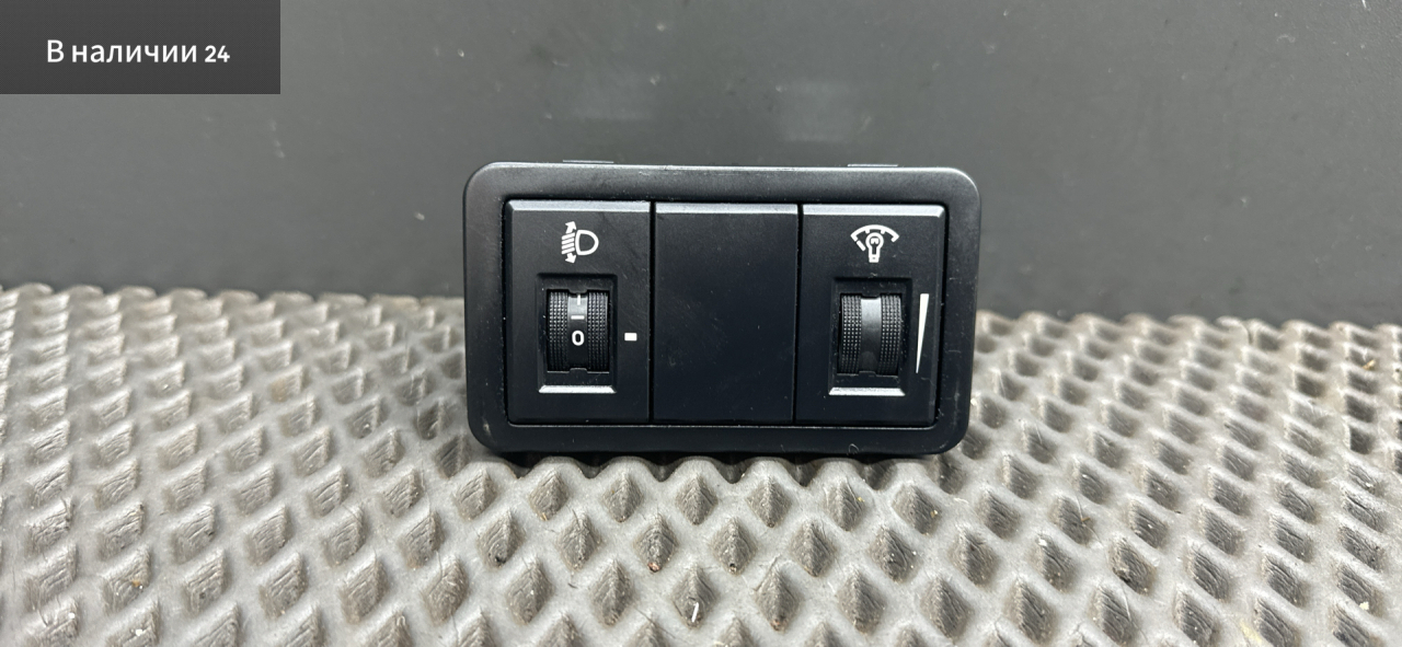 кнопка освещения панели приборов Hyundai i20 1 поколение PB 2010, 1.4 л., G4FA, бензин, АКПП, fr - black diamond черный, хетчбэк 5 дв., передний привод, 93700-1J800 - фото №1