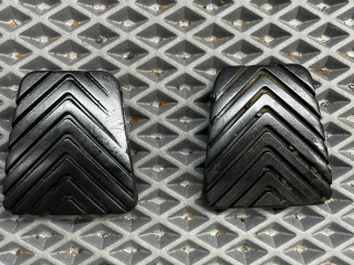 накладка на педаль Hyundai Sonata 4 поколение [рестайлинг] EF 2005, 2.0 л., G4JP, бензин, МКПП, h01 летний песок, седан, передний привод, 32825-36000