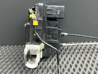 замок двери передней левой Hyundai i20 1 поколение PB 2010, 1.4 л., G4FA, бензин, АКПП, fr - black diamond черный, хетчбэк 5 дв., передний привод, 813101J020