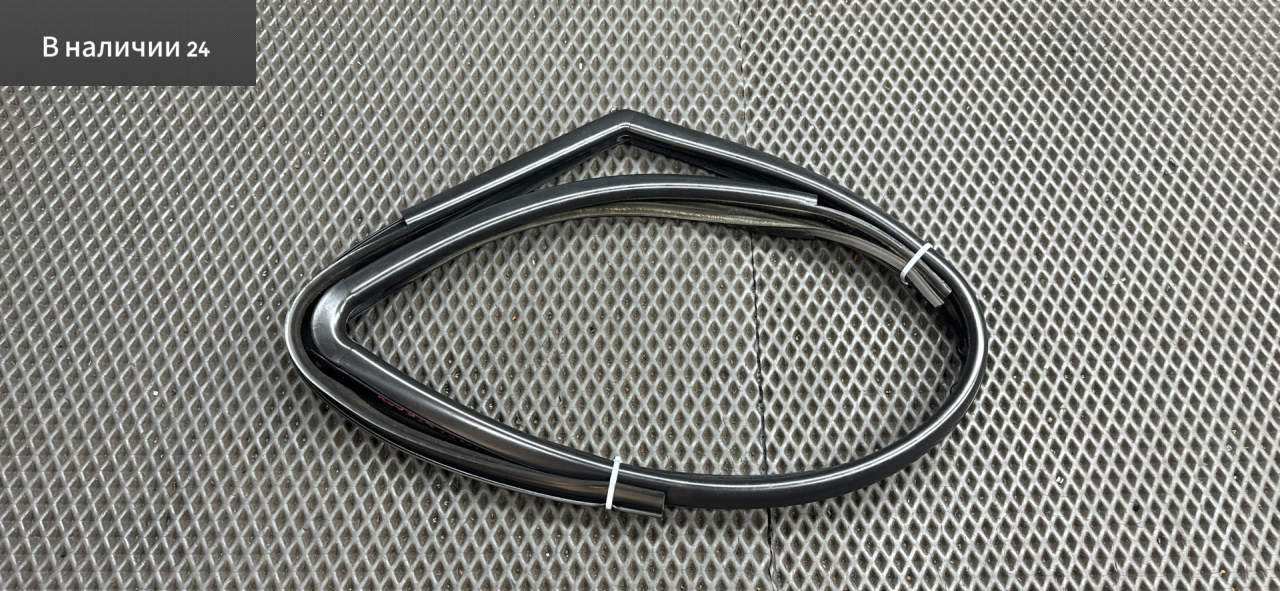 Уплотнитель стекла Hyundai i20 1 поколение PB 2010, 1.4 л., G4FA, бензин, АКПП, fr - black diamond черный, хетчбэк 5 дв., передний привод, 825401J000 - фото №1