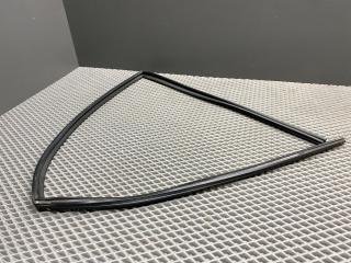 Уплотнитель стекла Mitsubishi Lancer 9 поколение 2004, 1.3 л., 4G13 (8V), бензин, МКПП, a31a cool silver, седан, передний привод, MR526478