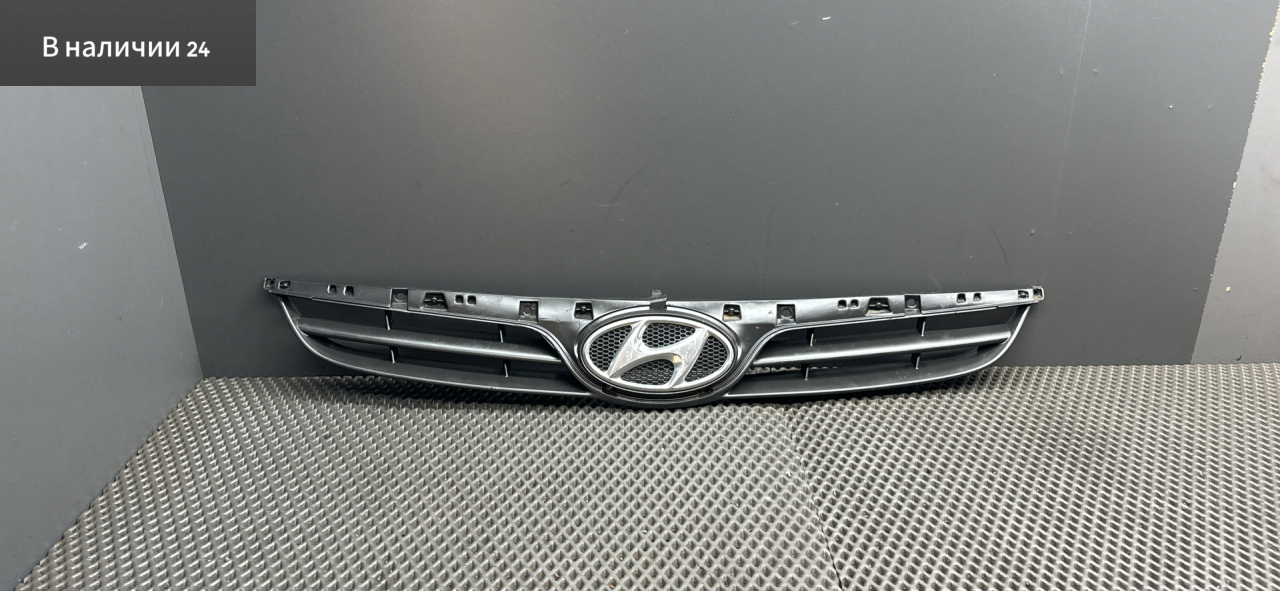 решетка радиатора Hyundai i20 1 поколение PB 2010, 1.4 л., G4FA, бензин, АКПП, fr - black diamond черный, хетчбэк 5 дв., передний привод, 86351-1J000 - фото №1