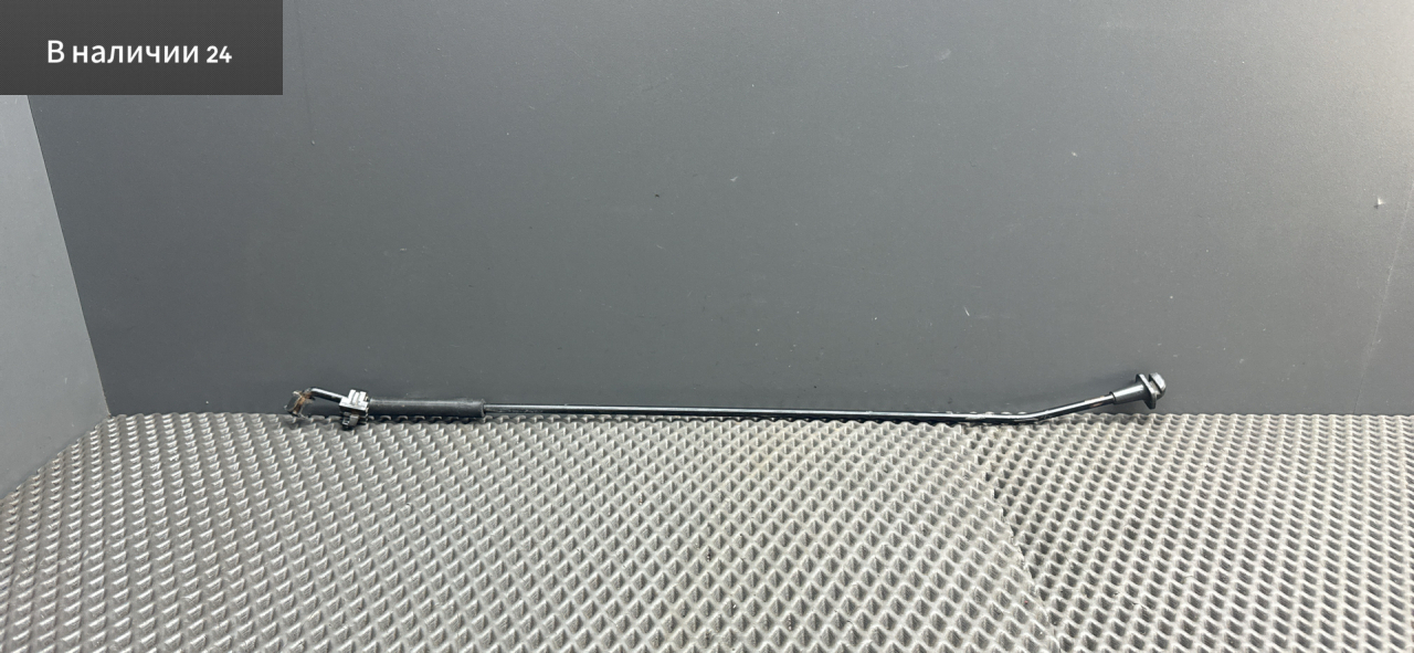 держатель капота Kia Cerato 2 поколение TD 2009, 1.6 л., G4FC, бензин, МКПП, cеребро 3d - bright silver, седан, передний привод, 811701M000 - фото №1