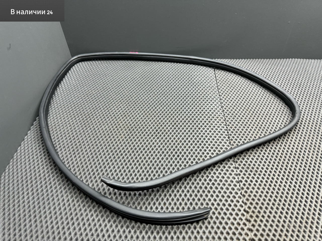 уплотнитель двери Kia Cerato 2 поколение TD 2011, 1.6 л., G4FC, бензин, АКПП, o9 - clamp hand brake cab, седан, передний привод, 821201M000 - фото №1