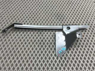 направляющая стекла задней левой Hyundai Sonata 4 поколение [рестайлинг] EF 2005, 2.0 л., G4JP, бензин, МКПП, s02 серый, седан, передний привод, 83510-38001