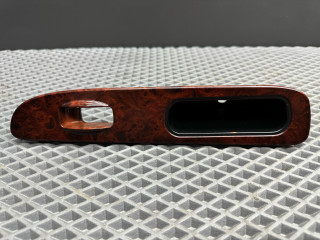 накладка блока управления стеклоподъемниками Kia Magentis 1 поколение [рестайлинг] GD 2004, 2.5 л., G6BV, бензин, АКПП, седан, передний привод, 612W18980