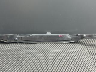 пыльник переднего крыла Hyundai i20 1 поколение PB 2010, 1.4 л., G4FA, бензин, АКПП, fr - black diamond черный, хетчбэк 5 дв., передний привод, 84142-1J000