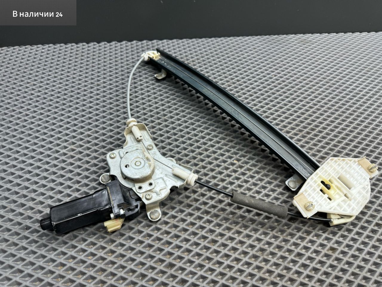 стеклоподъемник передний правый Hyundai Accent 2 поколение (LC) LC 2007, 1.5 л., G4EC-G, бензин, МКПП, серый s10, седан, передний привод, 98820-25100, 82404-25010 - фото №1