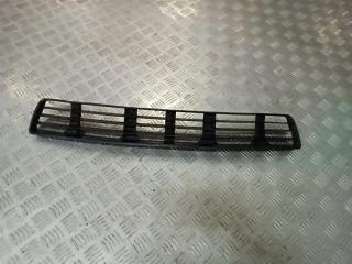 заглушка (решетка) в бампер Audi A4 B5 1997, 8D0807683