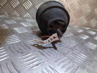 подушка крепления двигателя Audi A4 B5 1998, 1.8 л., i, бензин, 8D0199379S