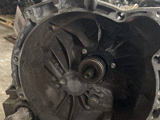 КПП механическая (МКПП) Ford Focus 2 поколение 2006, 1.6 л., i, HXDA, бензин, МКПП, 3M5R7002ND