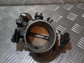 заслонка дроссельная Volkswagen Passat B4 1995, 2.0 л., i, бензин, 037061B