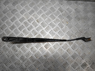 щеткодержатель (поводок стеклоочистителя, дворник) Volkswagen Passat B6 2009, 2.0 л., TDi, CBAA, дизель, 6МКПП, серебристый, седан, передний привод, правый руль, 3C2955410C