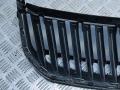 решетка радиатора Skoda Superb 2 поколение 2011, дизель, голубой, правый руль, 3T0853668A - фото №3