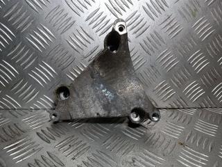 кронштейн компрессора кондиционера Audi A6 4F/C6 2006, 2.4 л., i, бензин, 06E260835C