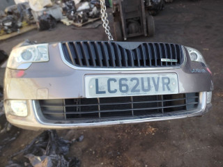 передняя часть (ноускат) в сборе Skoda Superb 2 поколение 2012, дизель, лиловый/фиолетовый, правый руль