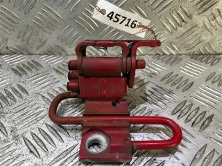 петля двери Volkswagen Golf 4 поколение 1998, 4B0831412A
