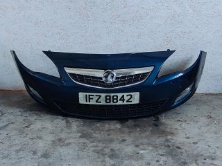 бампер передний Opel Astra J 2012, голубой, правый руль, 13264403