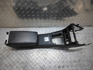 консоль салона Volkswagen Passat B6 2009, 2.0 л., TDi, CBAA, дизель, 6МКПП, серебристый, седан, передний привод, правый руль, 3C2863241, 3C0864207, 3C0863319