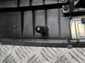 накладка внутренняя на заднюю панель кузова Audi Q7 4L 2006, 3.0 л., TDi, BUG, дизель, АКПП, бежево-серый, внедорожник 5 дв., полный привод, правый руль, 4L0864483 - фото №5