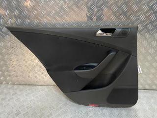 обшивка двери задняя левая Volkswagen Passat B6 2007, 2.0 л., TDi, BMR, дизель, 6МКПП, чёрный, седан, передний привод, правый руль, 3C5867211