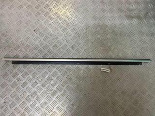 молдинг стекла Audi A6 4F/C6 2006, 4F0853764A