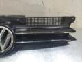 решетка радиатора Volkswagen Golf 4 поколение 1999, 1J0853655F, 1J0853651F - фото №3