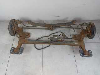 балка подвески задняя Opel Astra J 2010, 13319407