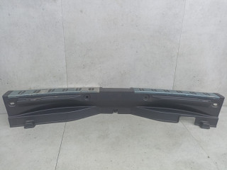 накладка внутренняя на заднюю панель кузова Nissan Qashqai+2 J10 2010, 84992EY10A