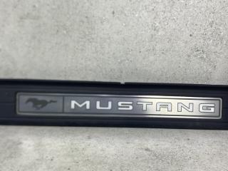 накладка на порог Ford Mustang 6 поколение S550, FR3B6313222