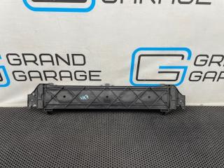 кронштейн радиатора BMW 7 серия F01/F02 F01 2010, АКПП, задний привод, 17107804619