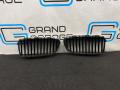 решетка радиатора BMW 5 серия F07/F10/F11 F10 2012, АКПП, задний привод, 51137203650 - фото №2
