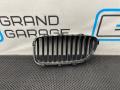 решетка радиатора BMW 5 серия F07/F10/F11 F10 2011, АКПП, задний привод, 51137203650 - фото №2