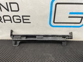 кронштейн радиатора Mercedes-Benz E-Класс W212/S212/C207/A207 W212 2012, АКПП, задний привод, A2045010320