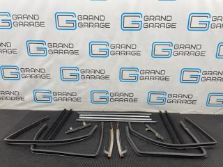 Уплотнитель стекла Jeep Grand Cherokee WK 2006, АКПП, полный привод, 55396318AE